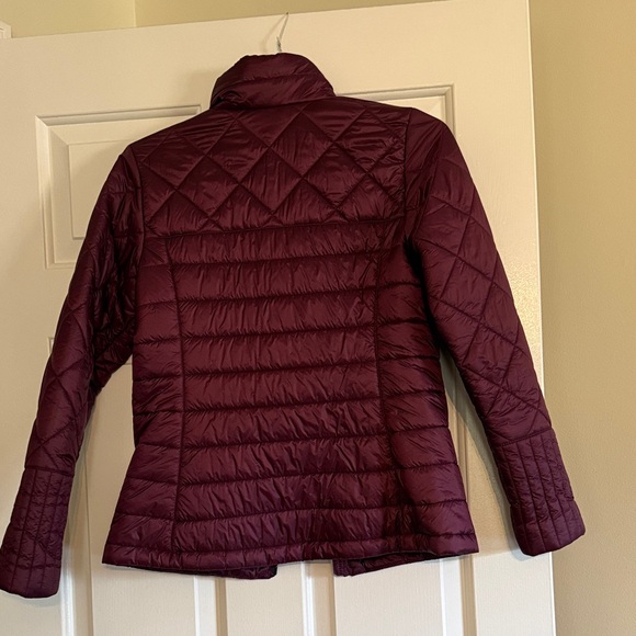 Patagonia Maroon Quilted Jacket - Picture 3 of 3